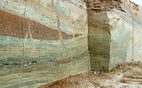 Esmeralda Onyx Quarry (8)